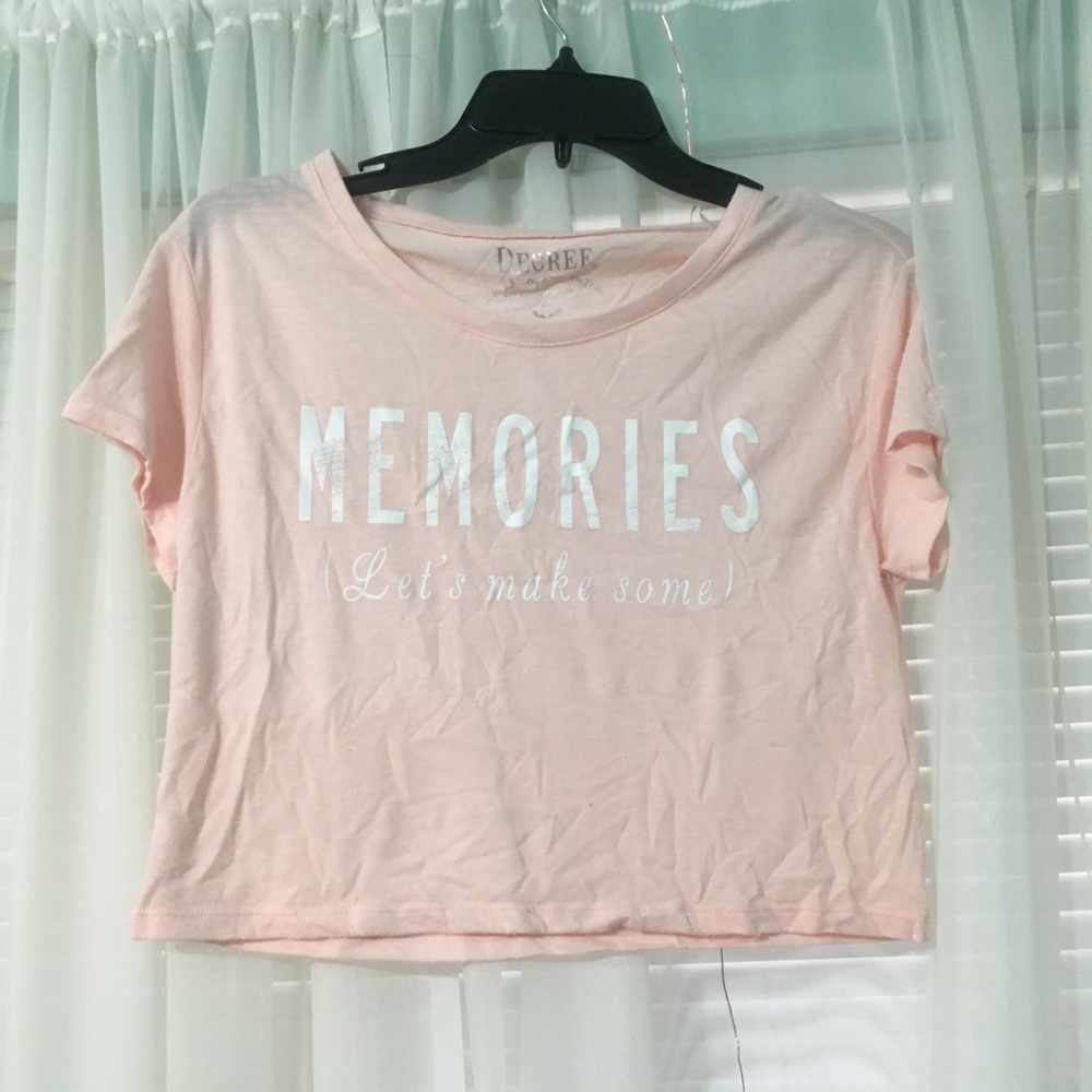 Juniors XS Pink Crop Top